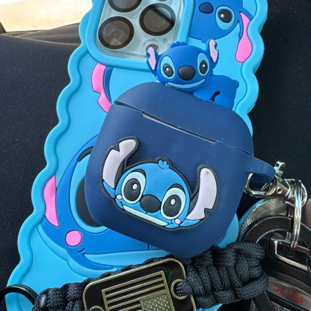 Blue Stitch Phone and AirPods4 Case Set 15 pro max